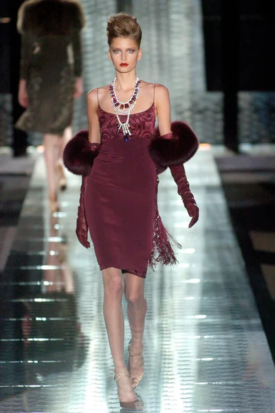 Look 15